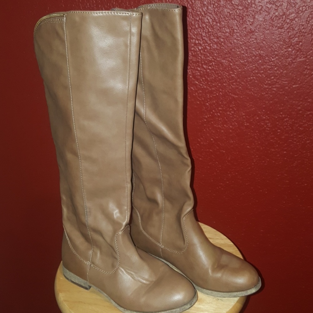 Faux Leather Tan Flat Boots